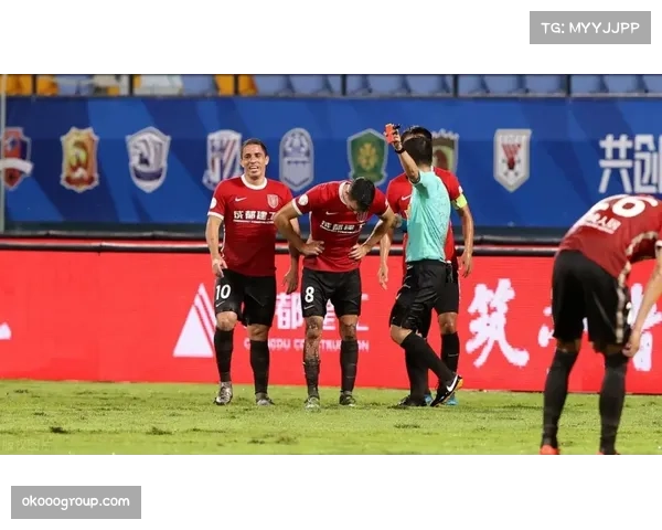 玻利维亚甲级联赛红牌风波 上演末段7张红卡 双方各减员比赛仅剩15人收场